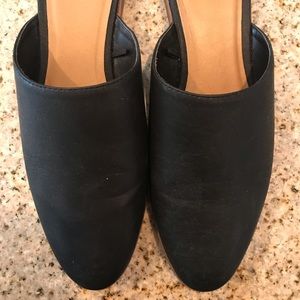 NWOT gap mules, women’s size 9